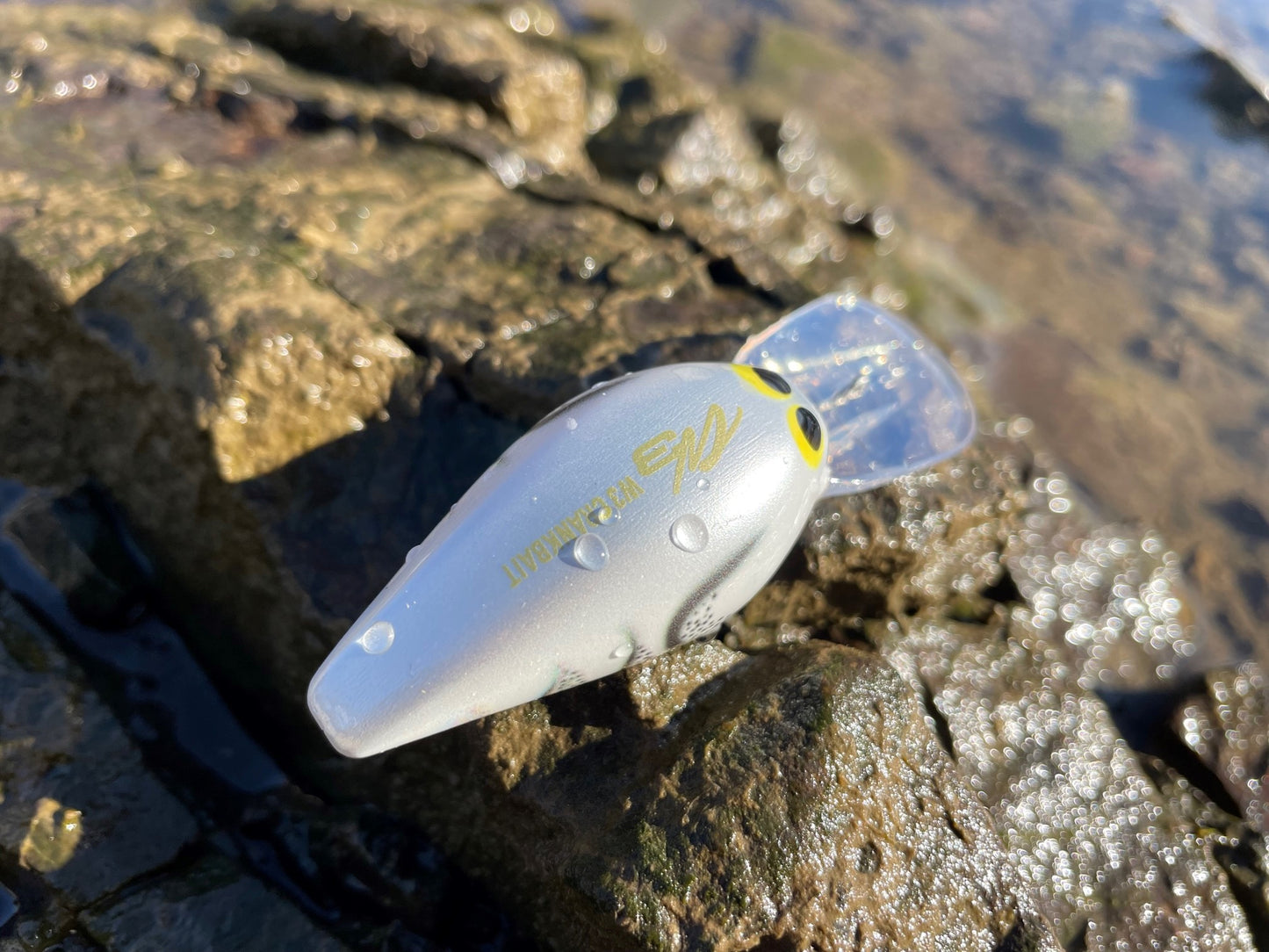 W3 CRANKBAIT #09 White Crawdad