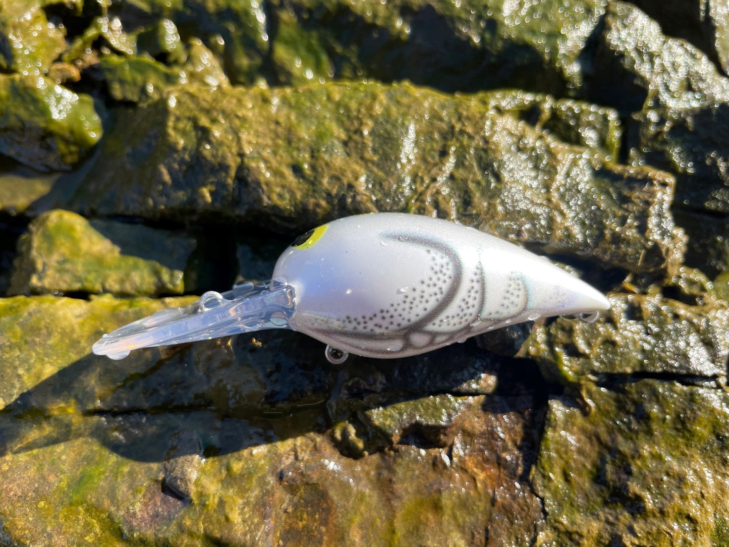 W3 CRANKBAIT #09 White Crawdad